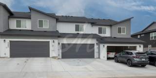 Townhome in Greenways at Sand Creek Townhome in Greenways at Sand Creek Gallery 16