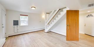 Bright Corner Home with Family Room, Yard & Laundry in Prime Sunset Location! Gallery 22