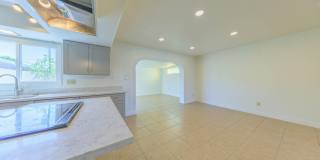 4558 N 15TH Avenue Gallery 12
