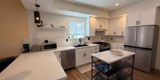 Charming furnished 1BR/1BA Room in Oakland. Gallery 1