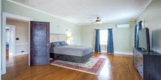 Historic Mid-Town Home with Room to Roam! Gallery 17