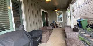 3 Bedroom 2.5 bath Single Family home with extra loft area 2 car garage and extra parking stall with PV! Gallery 19