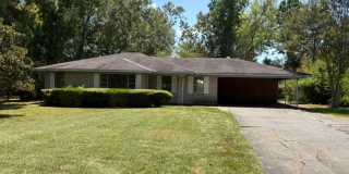 Beautiful 3 Bedroom Western Hills Home Gallery 1