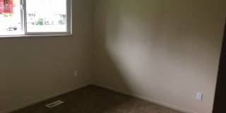 1318 S. Ivy St. ~ Cozy Duplex Gallery 9