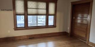 3317 Pearl St Gallery 11