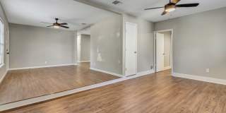8815 Oakbrook St Gallery 3