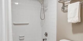 ** PARK SHORE ** 2 BED / 2 BATH - CONDO - 55+ COMMUNITY - SEASONAL OR SHORT TERM RENTAL Gallery 21