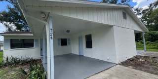 724 West Alamo Drive Gallery 1