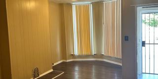 Spacious Home for Rent! W/D Hook-Up! Available Now! Spacious Home for Rent! W/D Hook-Up! Available Now! Gallery 4