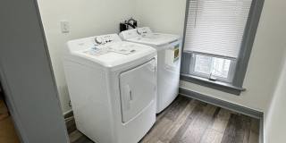 408 S Gardiner Avenue Gallery 12