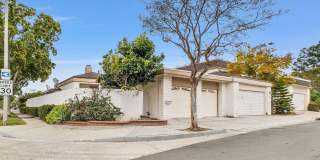 "Rare Single-Story Remodel: Modern 3BR End-Unit in University Park Gallery 37