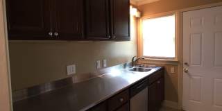 124 Orange Street- 2 bed 1 bath REMODELED Gallery 9