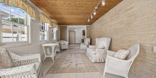 2922 Sunnyside Avenue Gallery 19