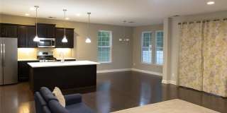 912 Lake Thrasher Drive Gallery 4