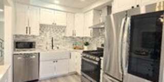 10976 1/2 National Boulevard Gallery 6