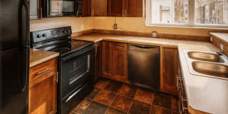 159 W Pearl St Gallery 1