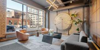 700 Washington Ave N Gallery 20
