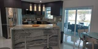 320 SE 15 PL Gallery 2