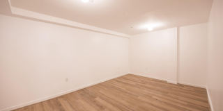 711 W THOMPSON Street Gallery 8