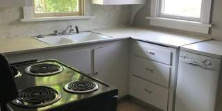 STUDENTS WELCOME! 5 Bed / 2 Bath Home - Walking Distance to CSU Gallery 17