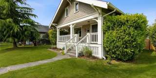 Beautiful, Spacious Tacoma Home! Apply today! Gallery 1