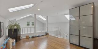1038 N Marshfield Ave Gallery 5