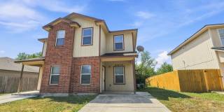 4614 Swann Ln Gallery 1