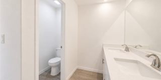 2925 NE 6th Avenue Gallery 34