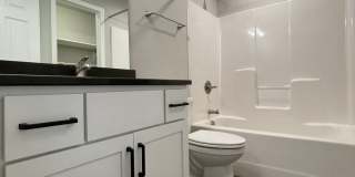 Exquisite 3-Bedroom Home with Modern Elegance and Scenic Views! Gallery 24