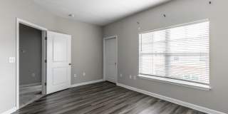 6105 Regency Court Gallery 29