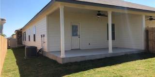 Beautifully finished 3 bed, 2 bath Home Designed for Easy Maintenance! Gallery 1