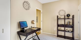 Uptown Lake Apartments Gallery 14