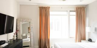 2639 17th St #6 Gallery 17