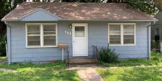 Nice Sized Yard ~ Cute House Gallery 1