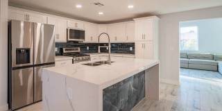 3701 E Ludlow Dr Gallery 9