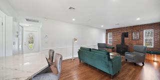 1342 Essex Drive Gallery 35