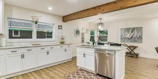 814 W Gonzalez St Gallery 20