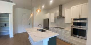 Gorgeous 3/2.5 Single Family Rental Available! Gallery 10