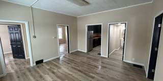 316-318 W. Adams St. Gallery 4