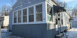 3 bedroom 1 bathroom house.   $1050.00 Gallery 1