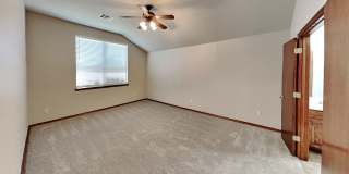 Nice 3 Bedroom 2 Bathroom Home with Storm Shelter and Office! Gallery 13