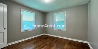 Cozy Ranch Style Home in KCMO w/ Wood Floors and a Fenced in Yard! Gallery 18