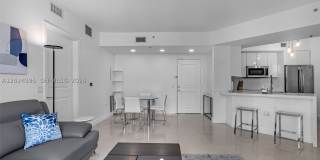 480 NE 30th St Gallery 10