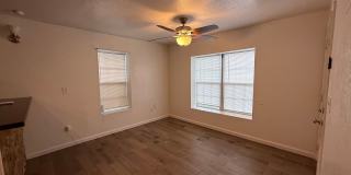 Updated 3BR w/ Hardwood Floors, Walk-In Shower & Stainless Steel Kitchen Gallery 3
