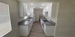 Remodeled 3-bedroom, 2-bath home near Ming Ave/ S. H St Gallery 25