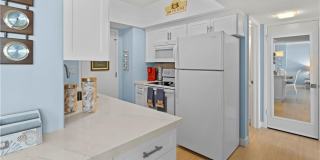 240 Seaview Ct unit: 413 Gallery 14
