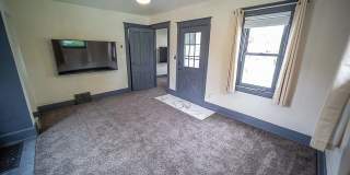 4BD/ 1BA- Lorain: First Month Rent and Security Deposit HALF OFF! Gallery 7