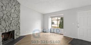 Gorgeous 2BR Home In the Heart of Tualatin! Gallery 1