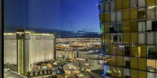 Stunning High-Rise Studio with Floor-to-Ceiling Views – World-Class Amenities in the Heart of Las Vegas Gallery 1