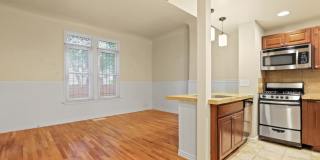 1141 Washington Gallery 6